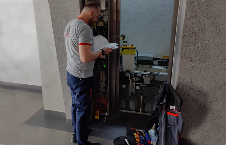 ariza-ve-bakim-tespiti-liftech